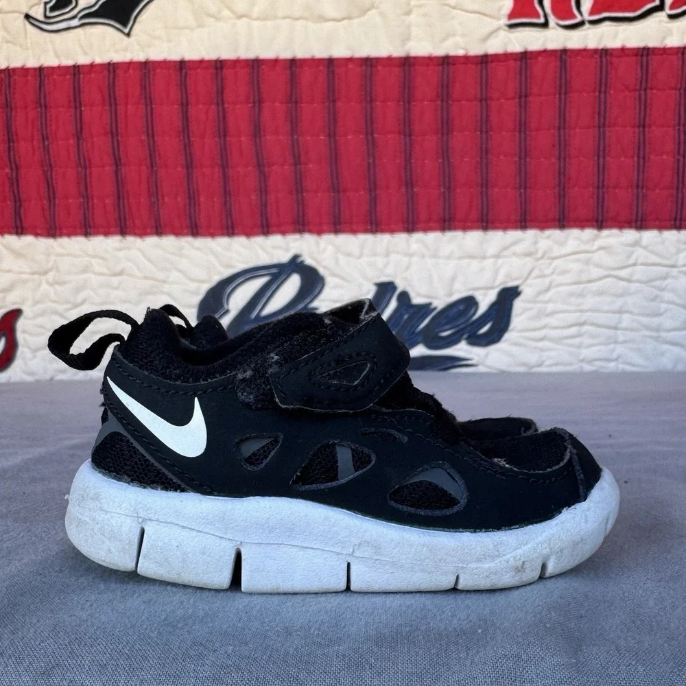 Size 3c - Nike Free Run 2‎ (TD) Hook & Loop [DA2692-004] Toddler